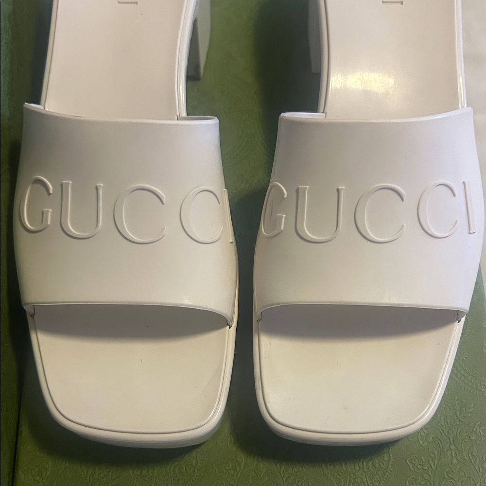 Gucci cream Women's Slide Sandals - Picture 4 of 5